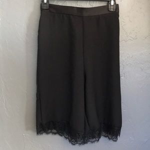 Black Trouser Short with Lace Details